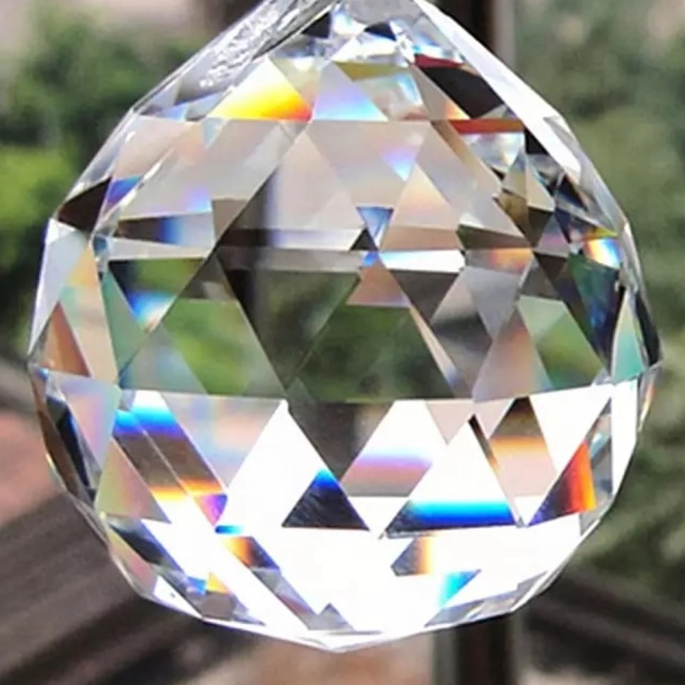 Sun catcherπ chakra crystal diamond ball 20mm rainbow shiny strand beaded decor - Picture 7 of 10